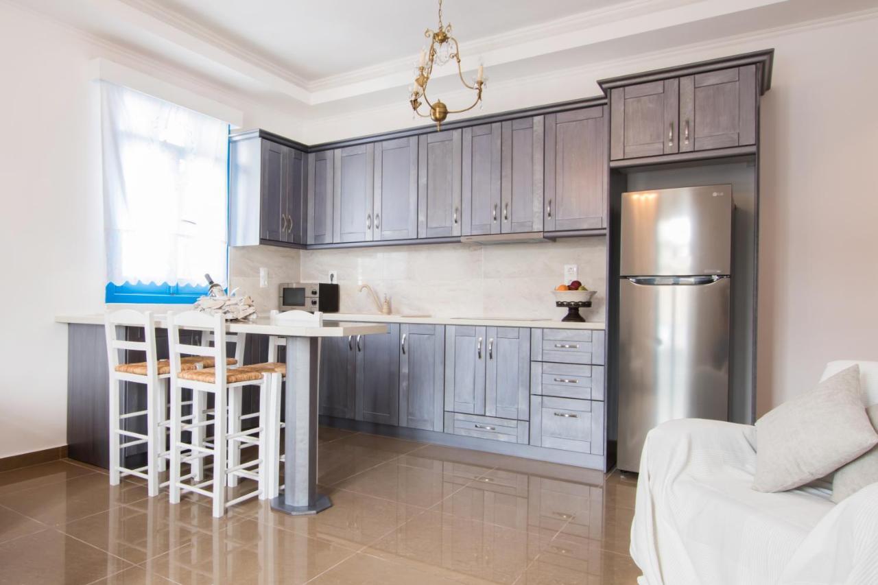 Poseidon Luxury Apartment Foinikion ภายนอก รูปภาพ