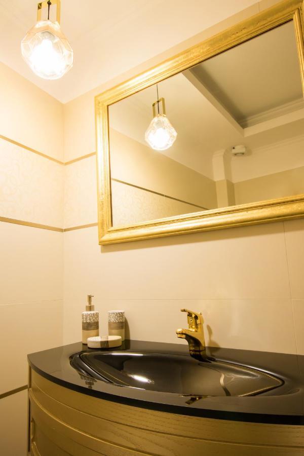 Poseidon Luxury Apartment Foinikion ภายนอก รูปภาพ